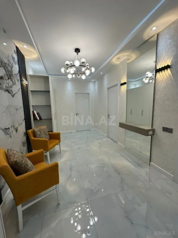 Satılır 2 otaqlı mənzil 68 m²