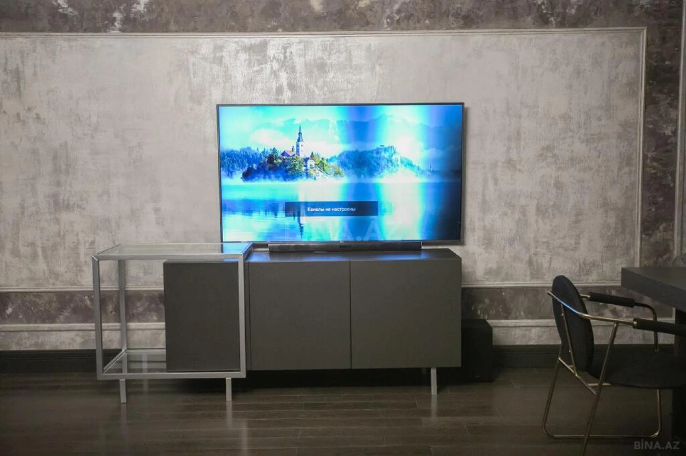 Kirayə verilir 4 otaqlı mənzil 155 m²