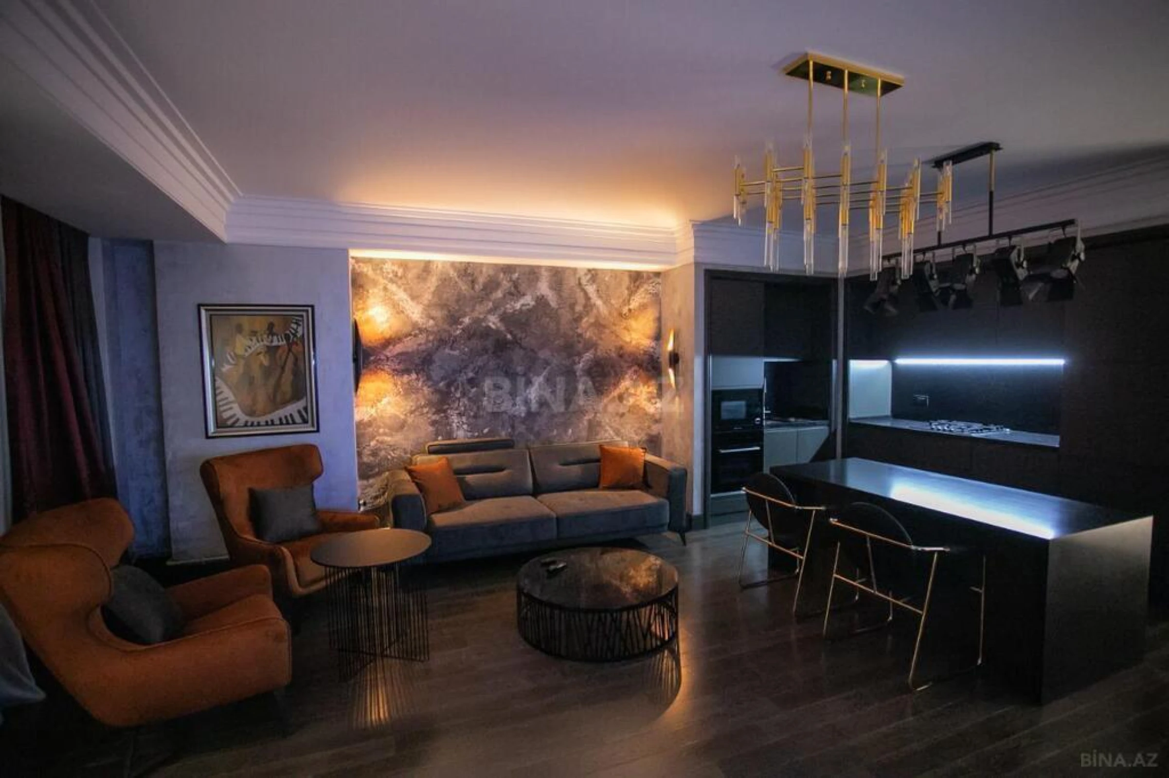 Kirayə verilir 4 otaqlı mənzil 155 m²