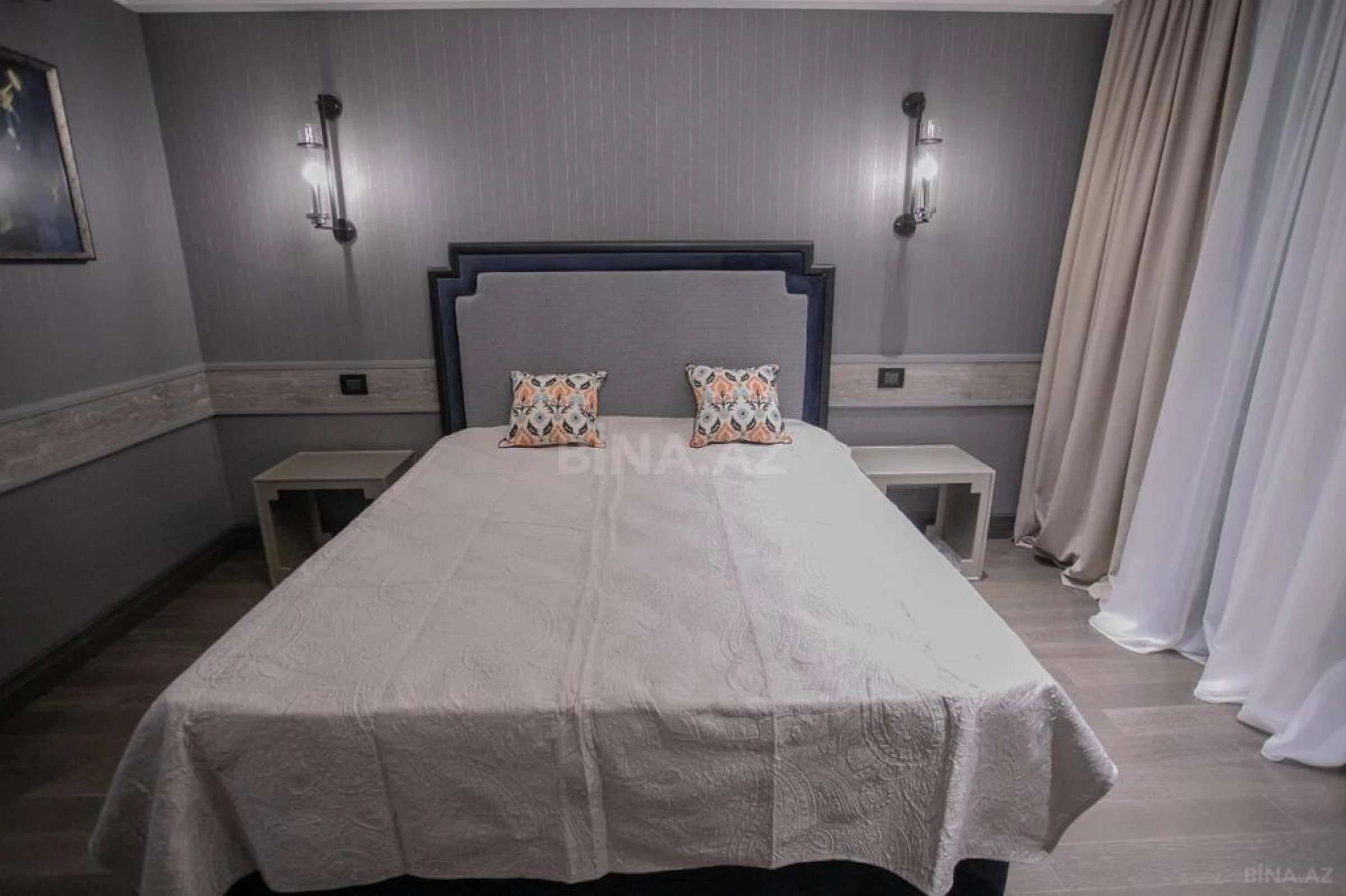 Kirayə verilir 4 otaqlı mənzil 155 m²