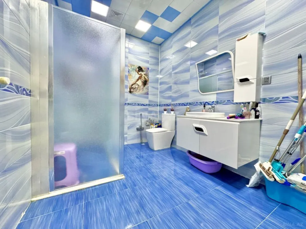 Satılır 3 otaqlı mənzil 133 m²