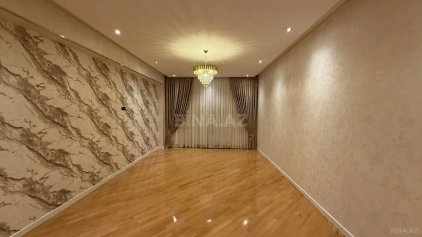 Satılır 3 otaqlı mənzil 145 m²