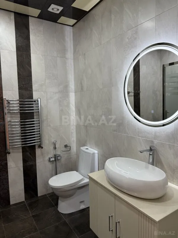 Satılır 3 otaqlı mənzil 145 m²