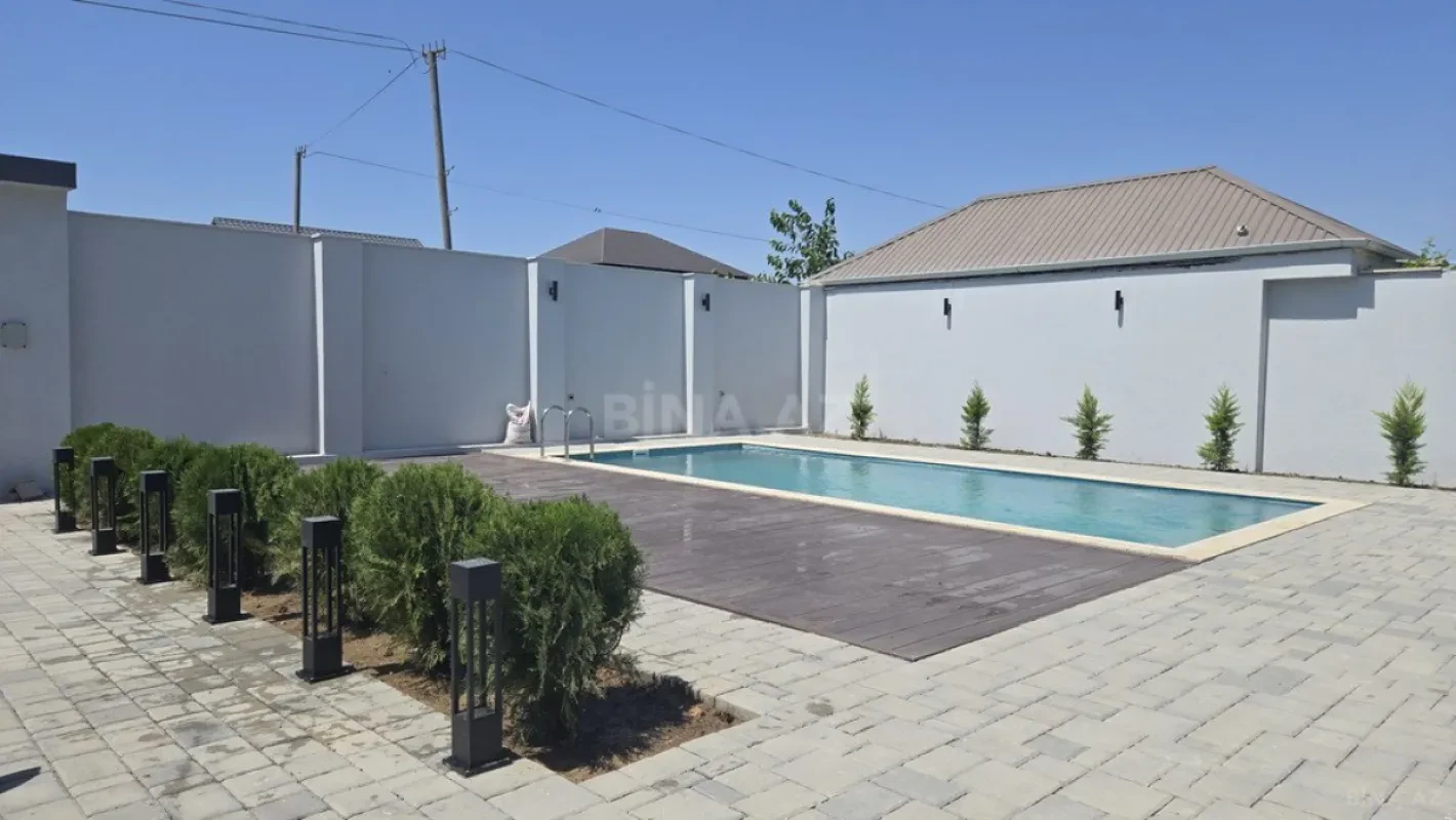 Satılır 4 otaqlı həyət evi 166 m²
