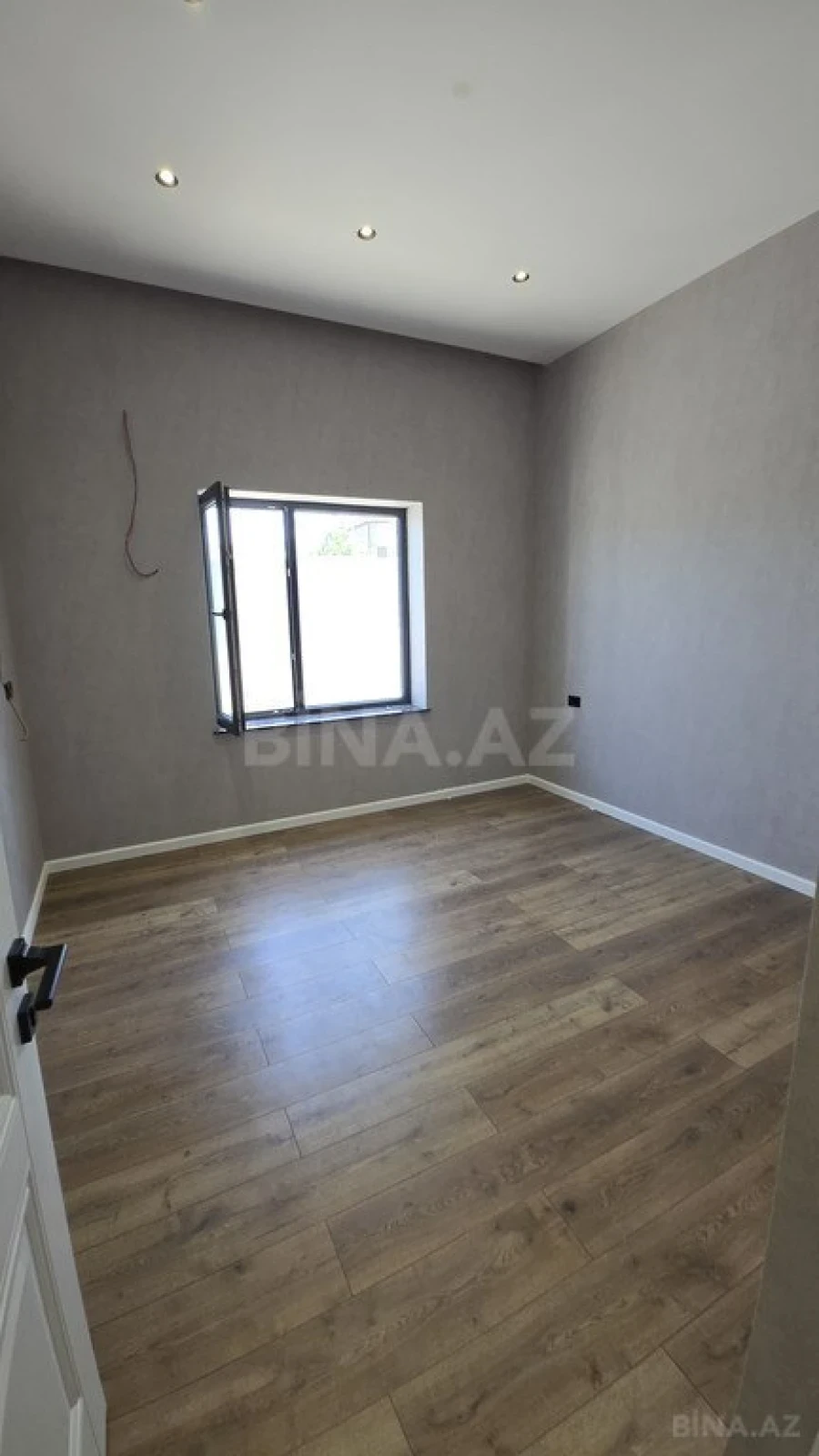 Satılır 4 otaqlı həyət evi 166 m²