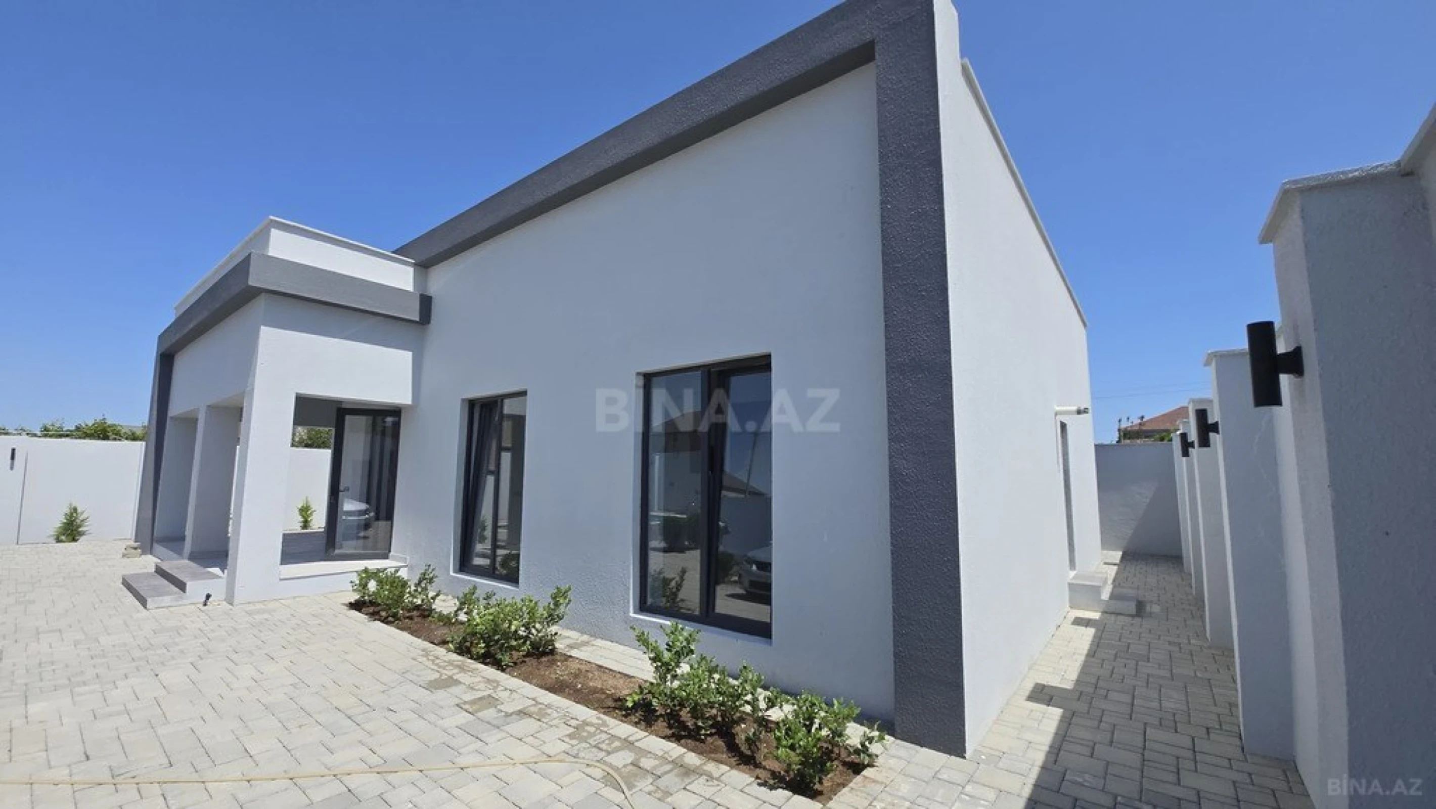 Satılır 4 otaqlı həyət evi 166 m²