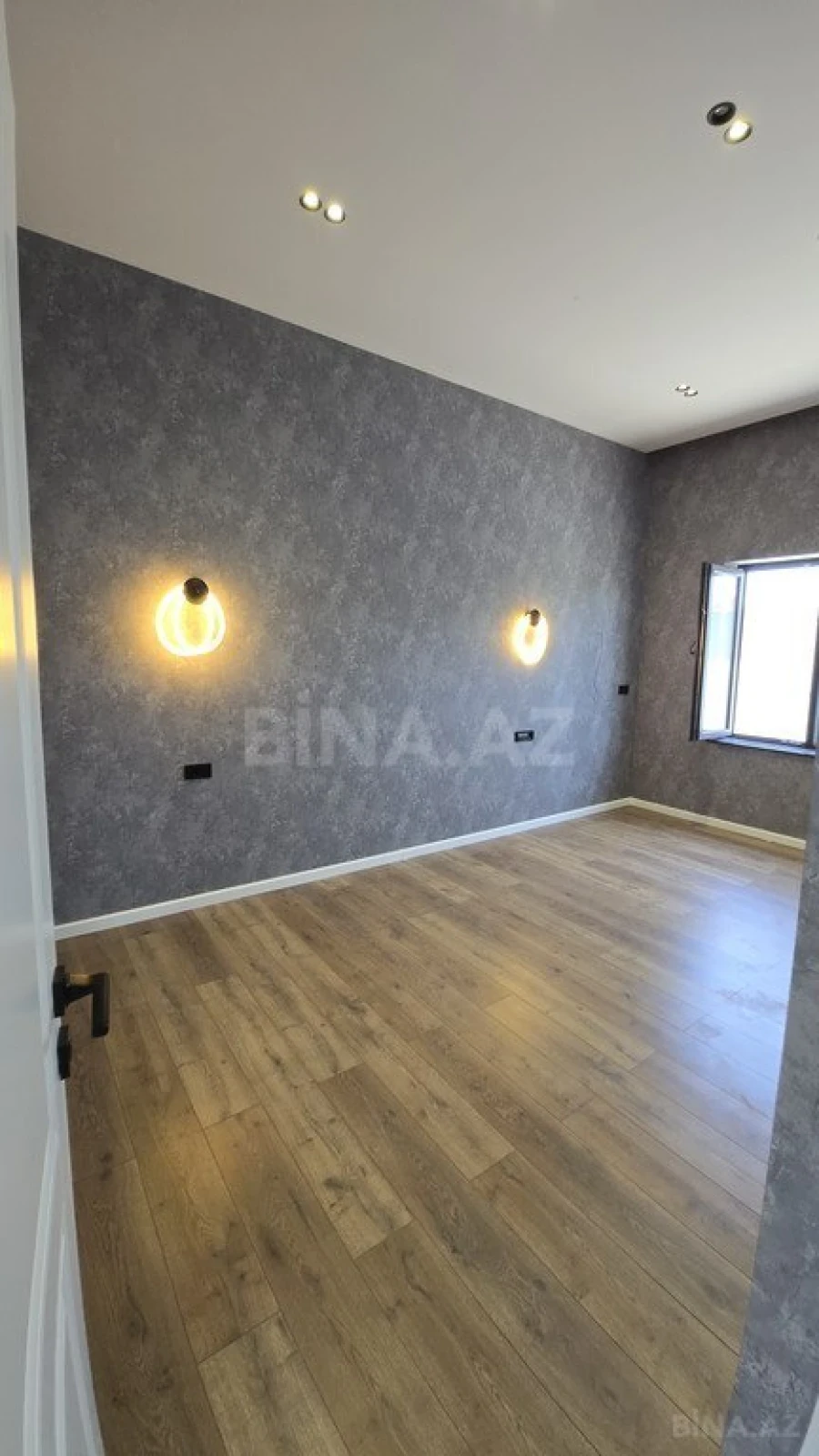 Satılır 4 otaqlı həyət evi 166 m²