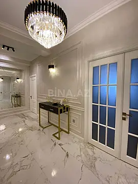 Satılır 3 otaqlı mənzil 137 m²
