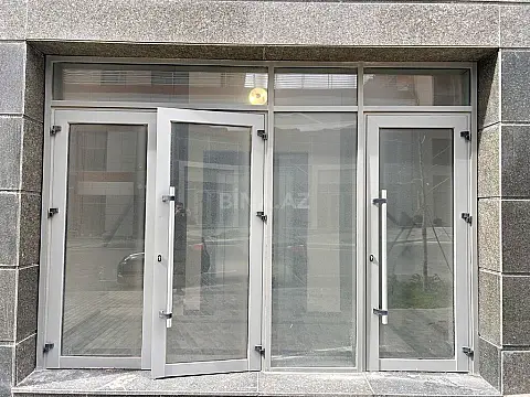 Satılır obyekt 673 m²