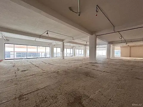 Satılır obyekt 673 m²