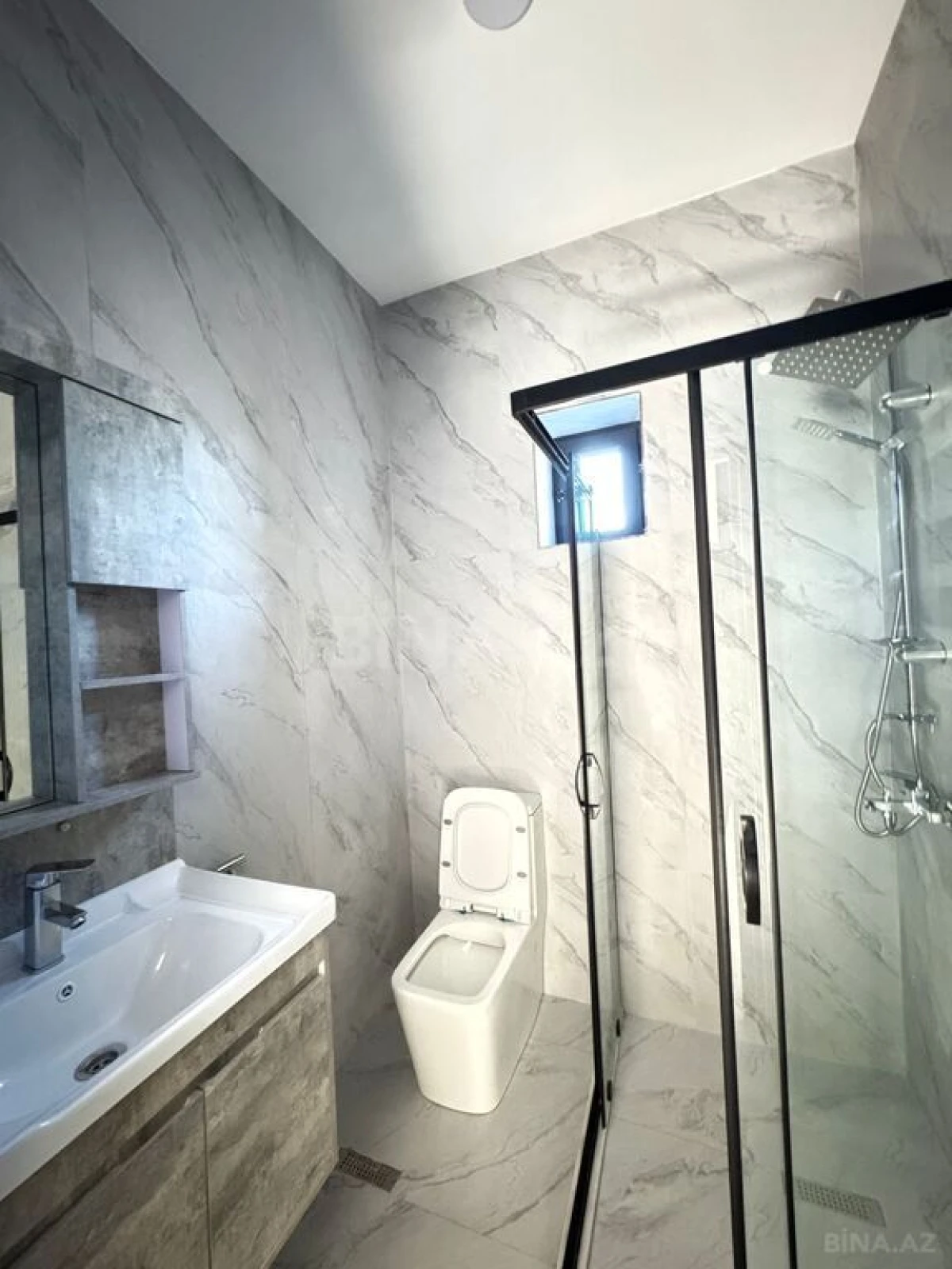 Satılır 4 otaqlı həyət evi 170 m²