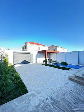 Satılır 4 otaqlı həyət evi 170 m²
