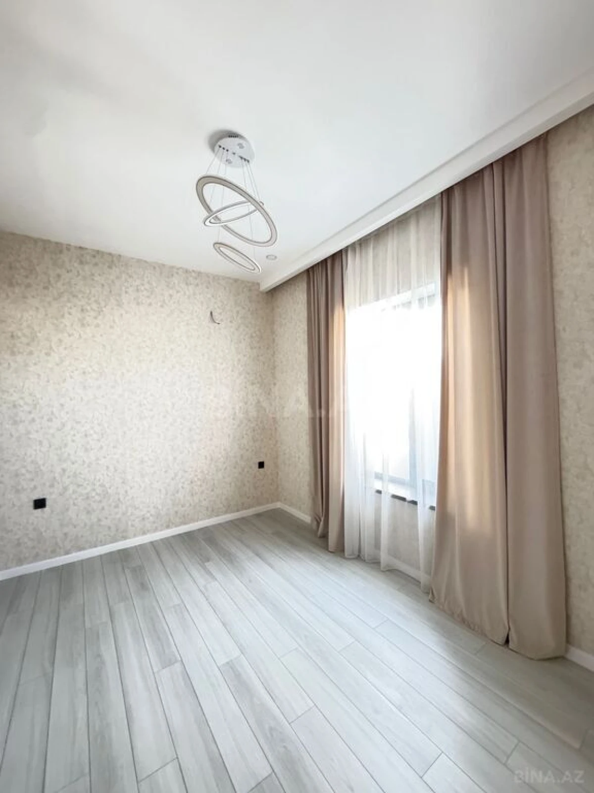 Satılır 4 otaqlı həyət evi 170 m²