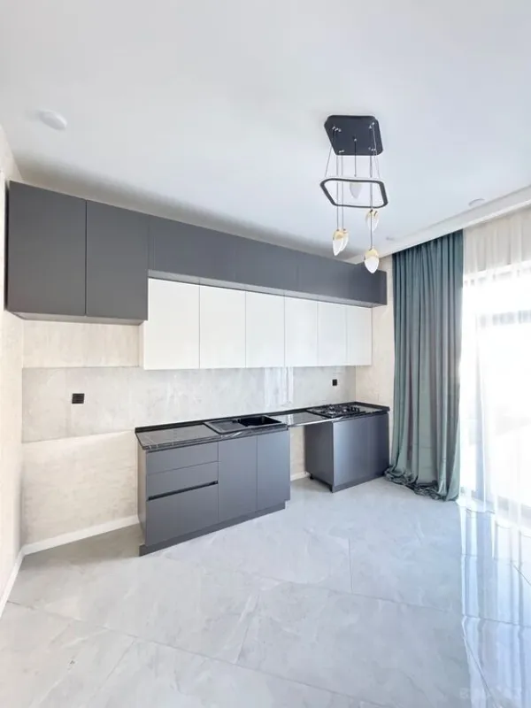 Satılır 4 otaqlı həyət evi 170 m²
