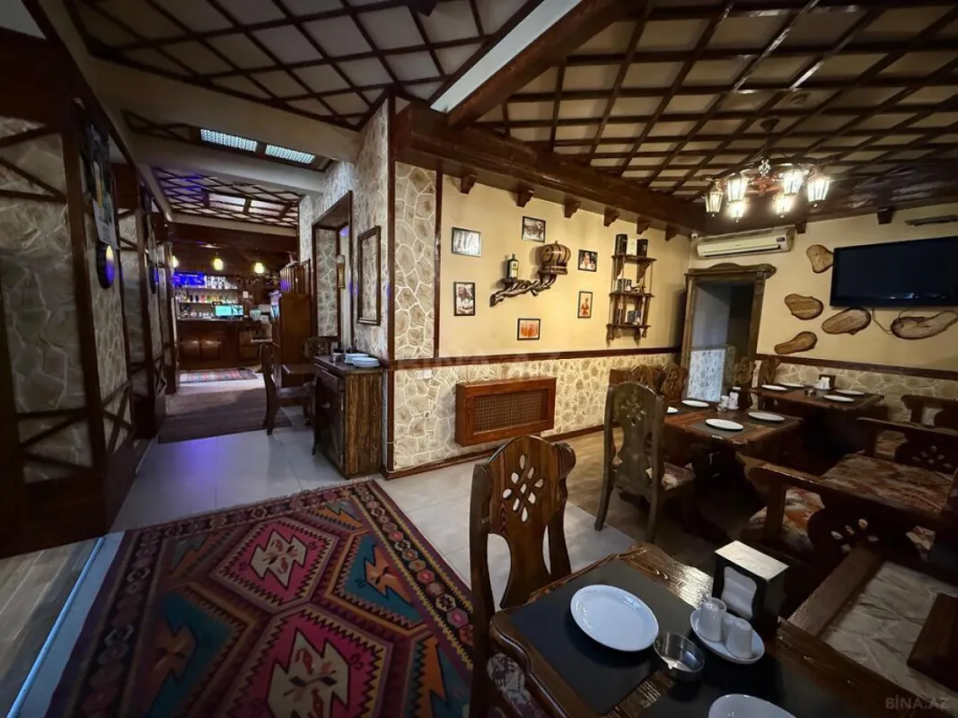 Satılır obyekt 270 m²