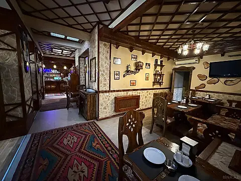 Satılır obyekt 270 m²