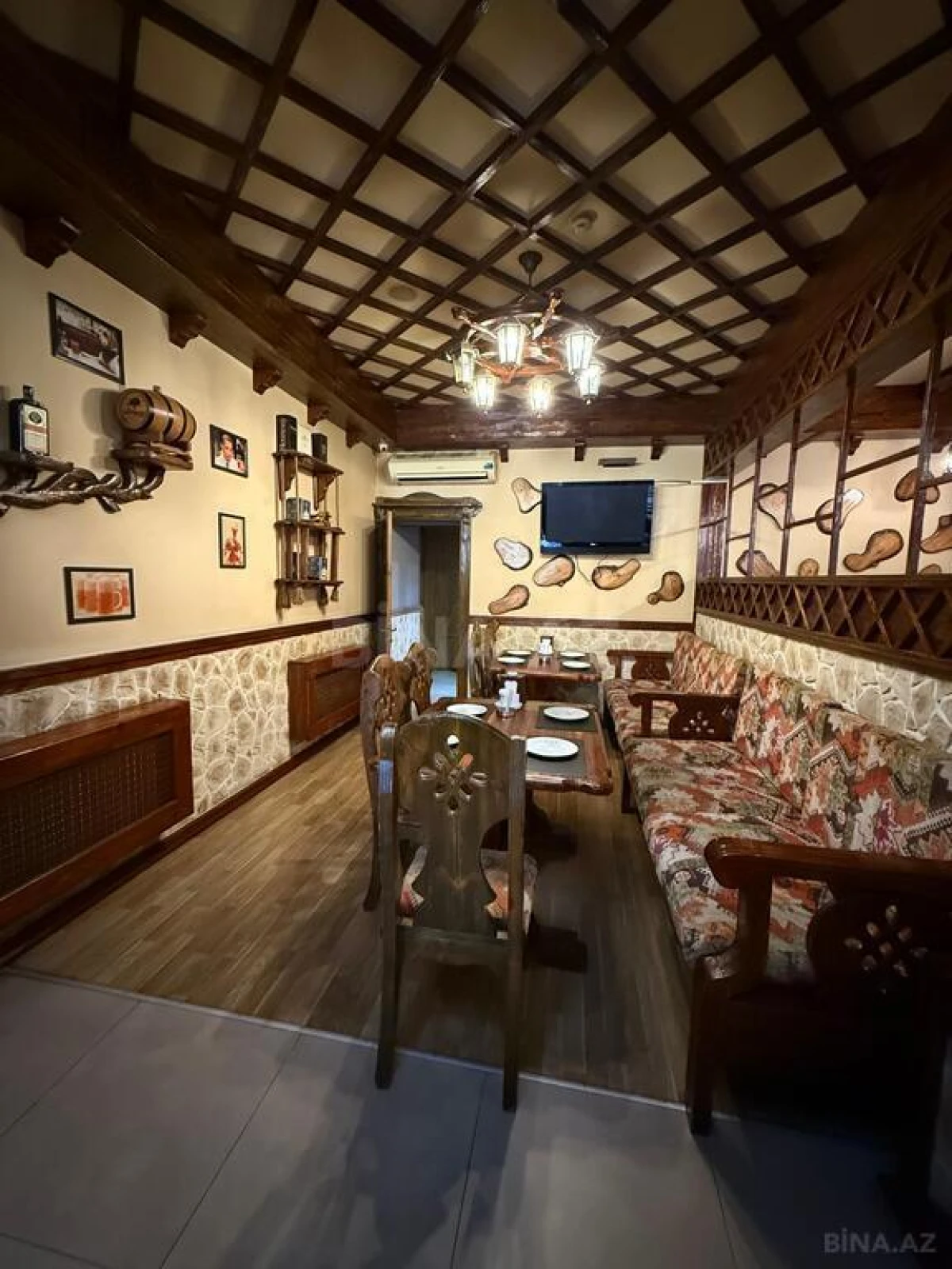 Satılır obyekt 270 m²