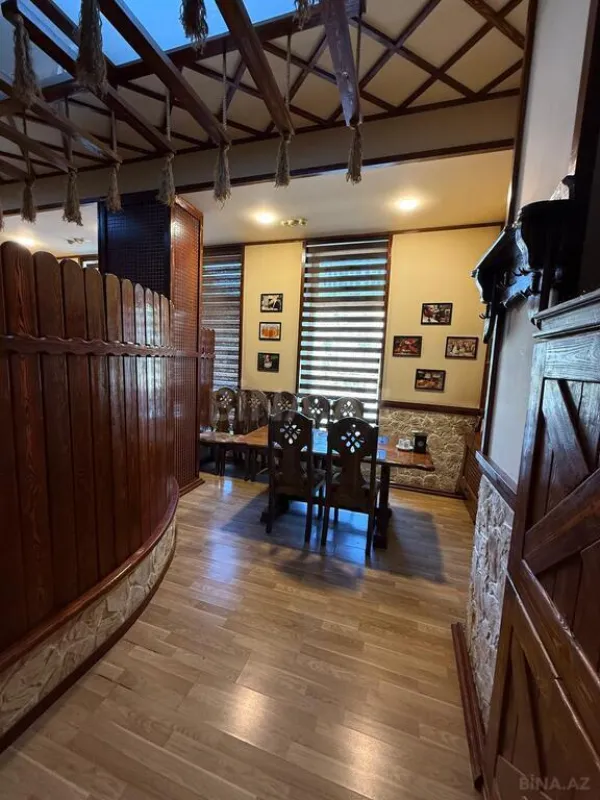 Satılır obyekt 270 m²