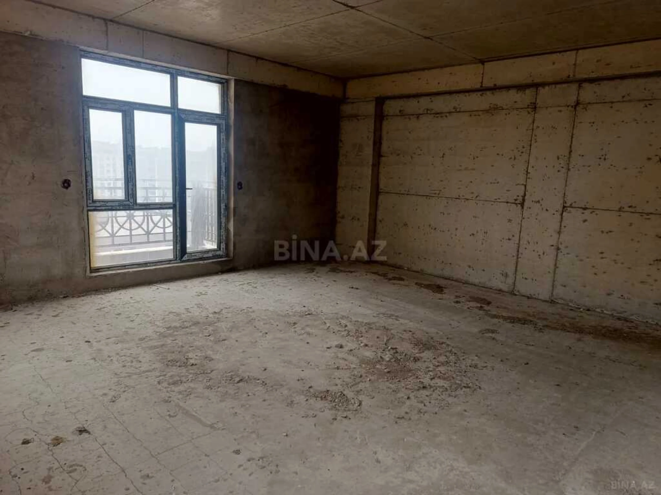 Satılır 3 otaqlı mənzil 120 m²