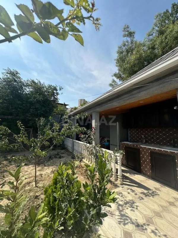 Satılır 4 otaqlı həyət evi 168 m²