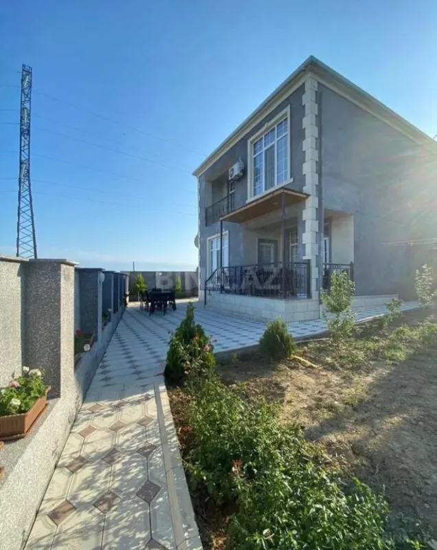 Satılır 4 otaqlı həyət evi 168 m²