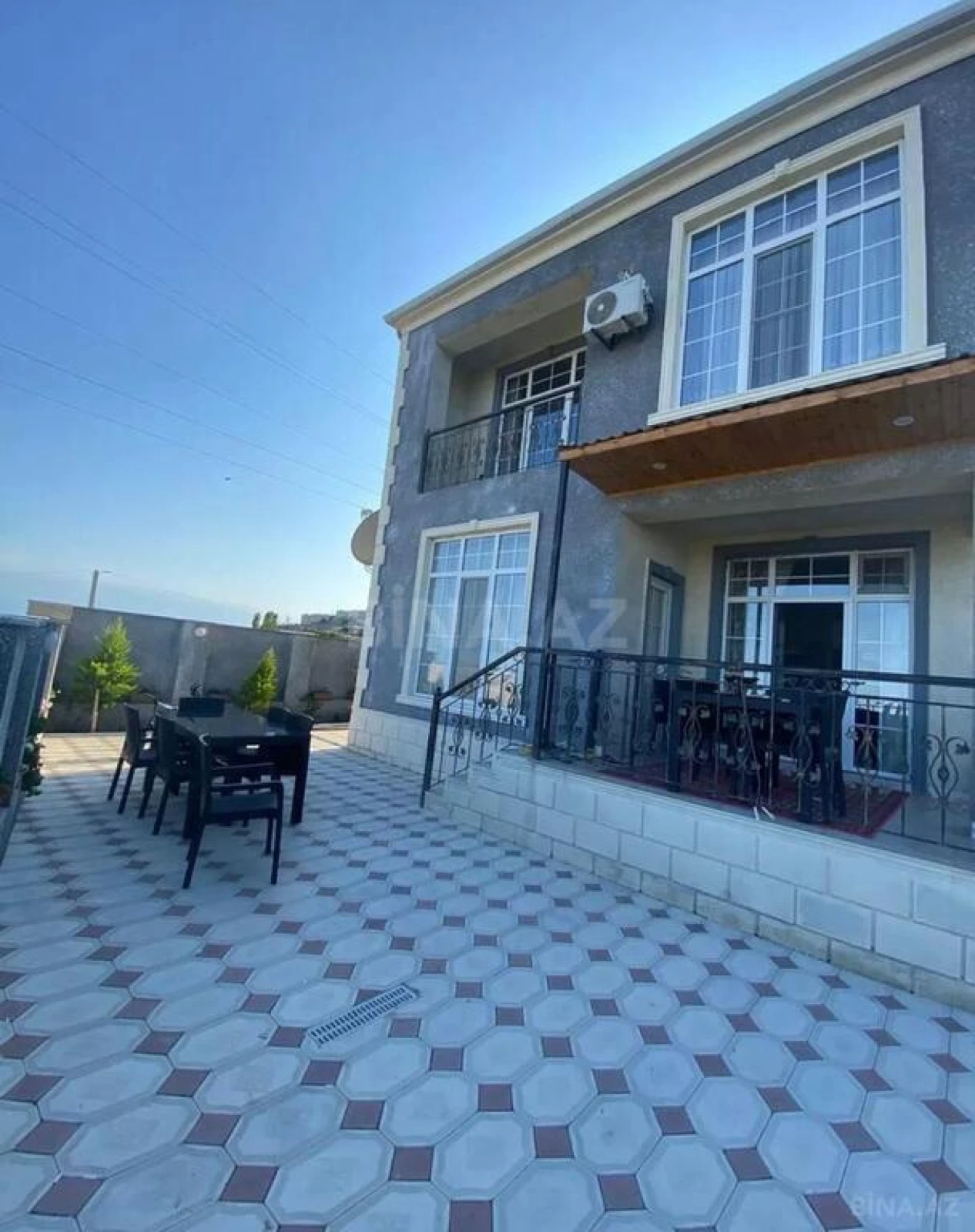Satılır 4 otaqlı həyət evi 168 m²