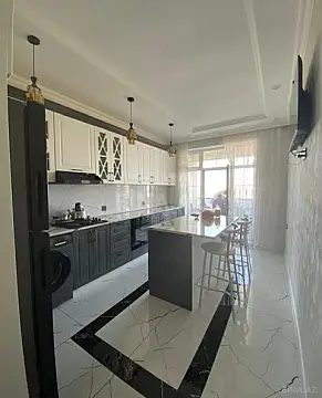 Satılır 4 otaqlı həyət evi 168 m²