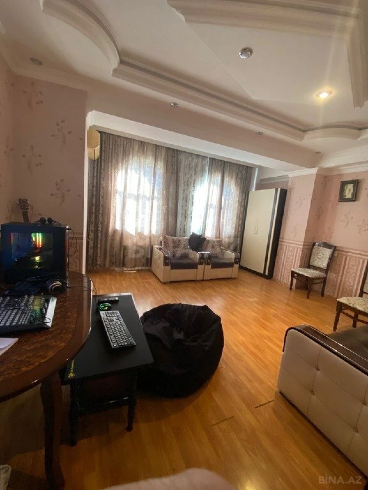 Satılır 2 otaqlı mənzil 75 m²