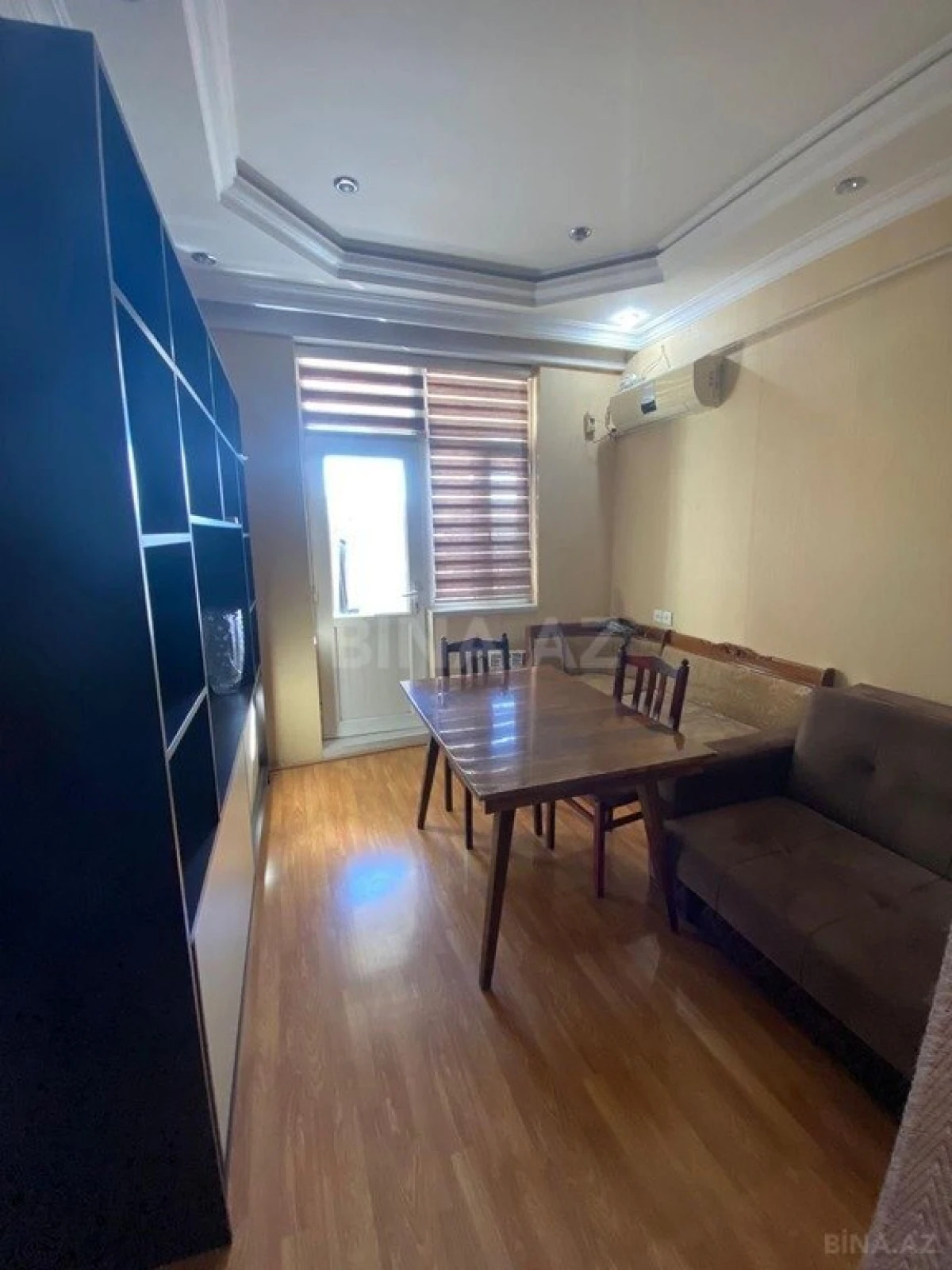 Satılır 2 otaqlı mənzil 75 m²