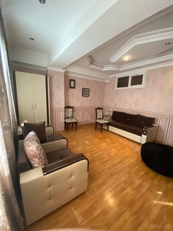 Satılır 2 otaqlı mənzil 75 m²