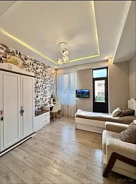 Satılır 3 otaqlı mənzil 130 m²