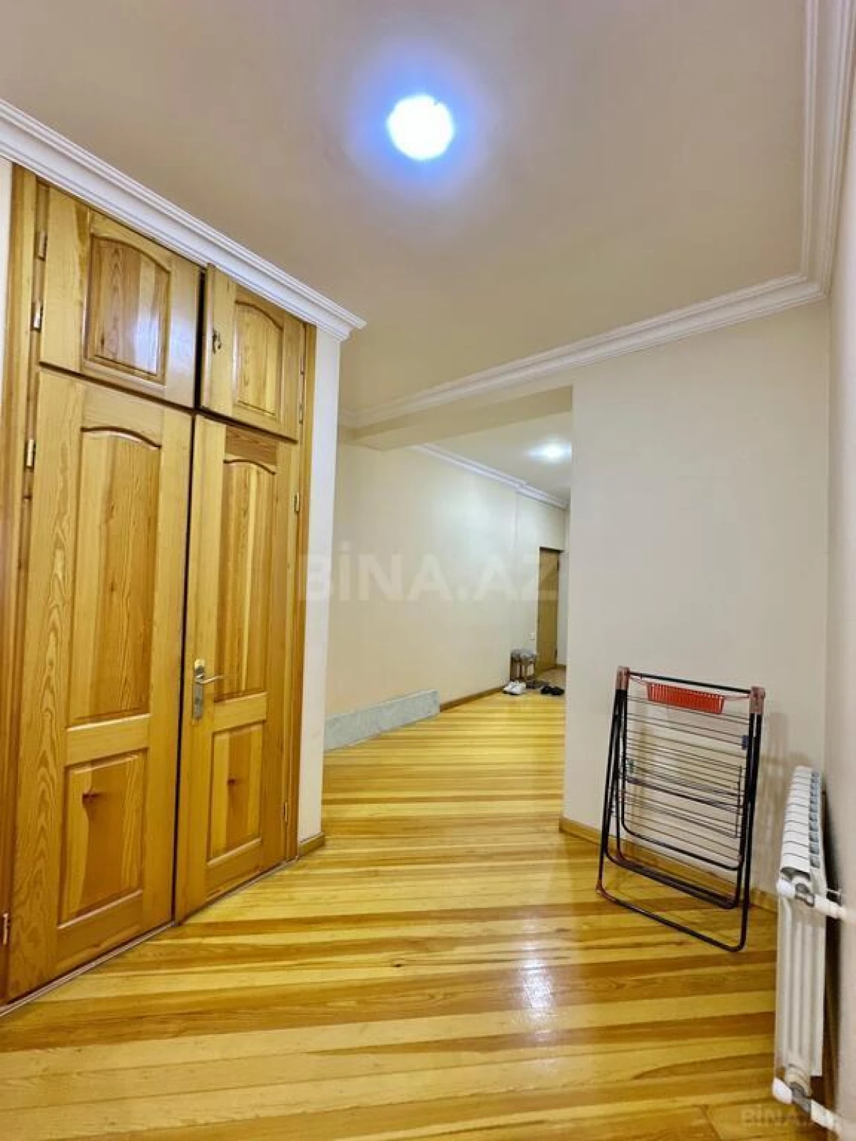 Satılır 4 otaqlı mənzil 160 m²