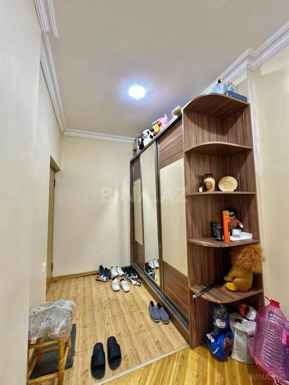 Satılır 4 otaqlı mənzil 160 m²