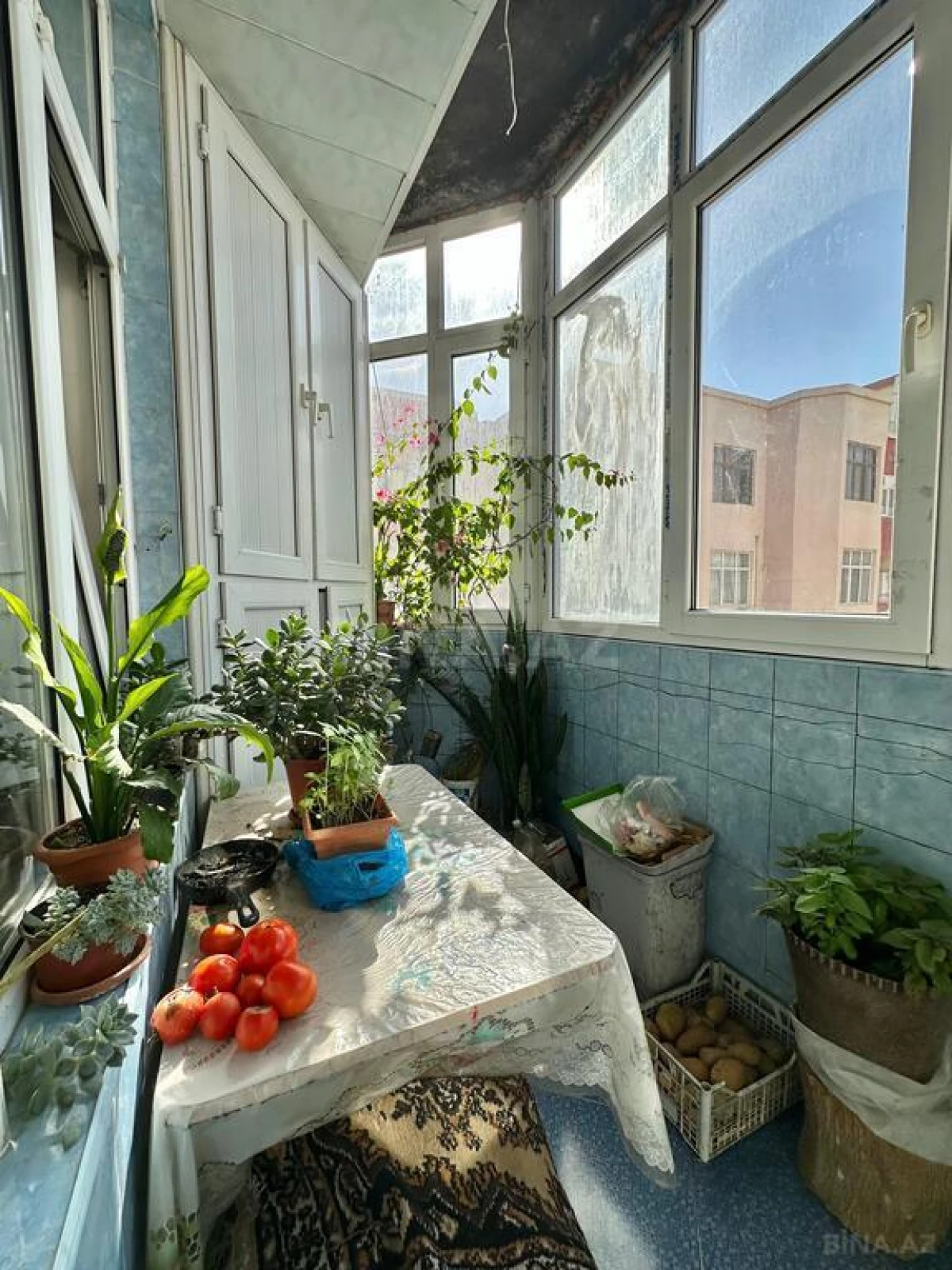 Satılır 4 otaqlı mənzil 160 m²