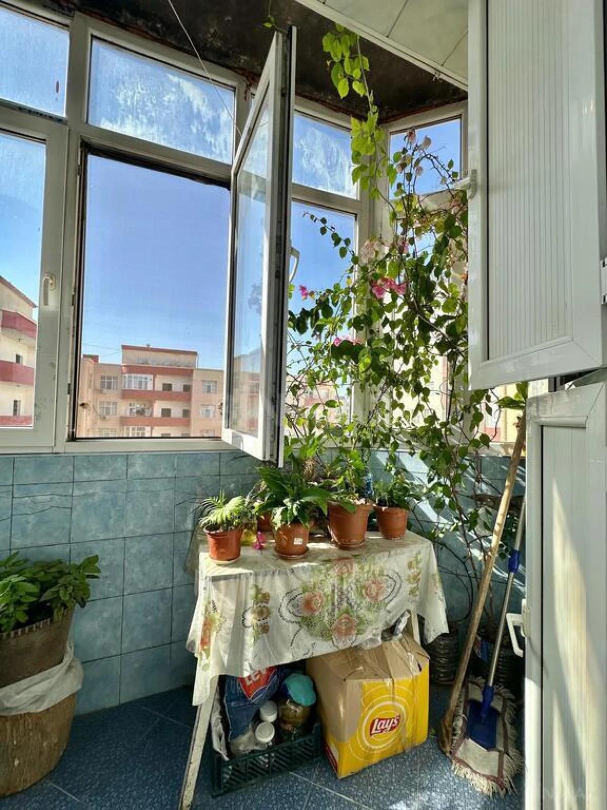 Satılır 4 otaqlı mənzil 160 m²