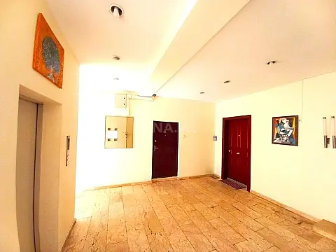 Satılır 4 otaqlı mənzil 148 m²