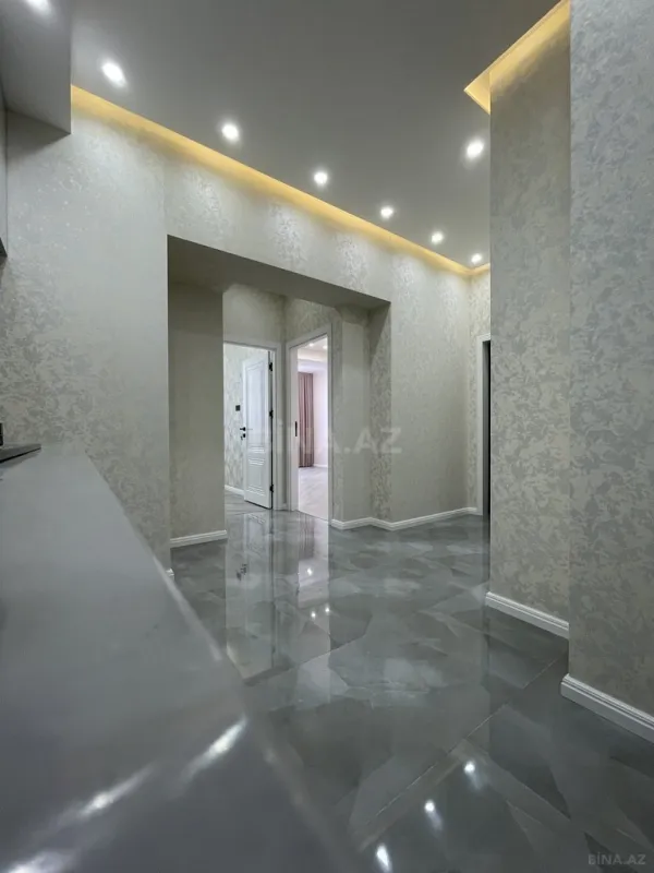 Satılır 2 otaqlı mənzil 67 m²