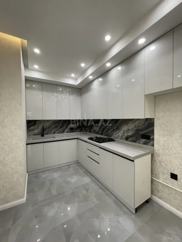 Satılır 2 otaqlı mənzil 67 m²