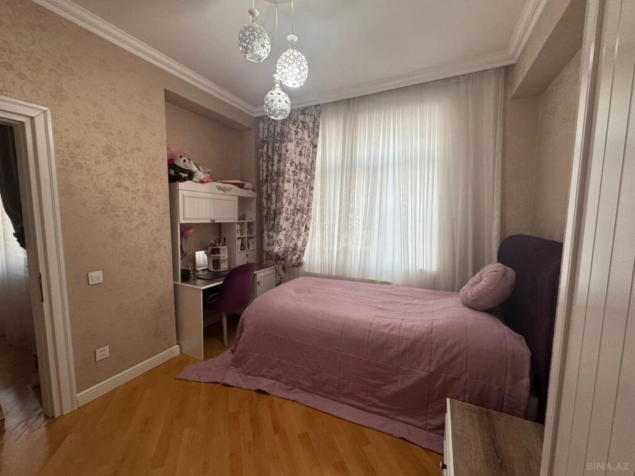 Satılır 4 otaqlı mənzil 105 m²