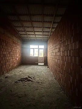 Satılır 2 otaqlı mənzil 83 m²