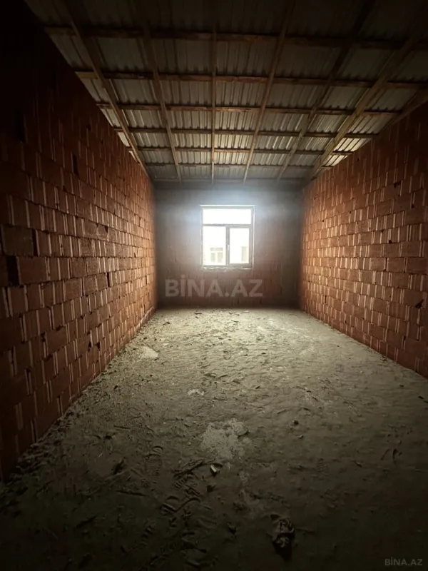 Satılır 2 otaqlı mənzil 83 m²