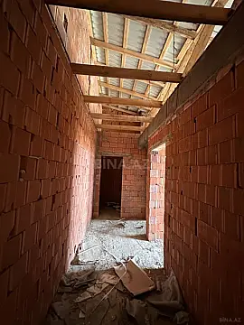 Satılır 2 otaqlı mənzil 83 m²