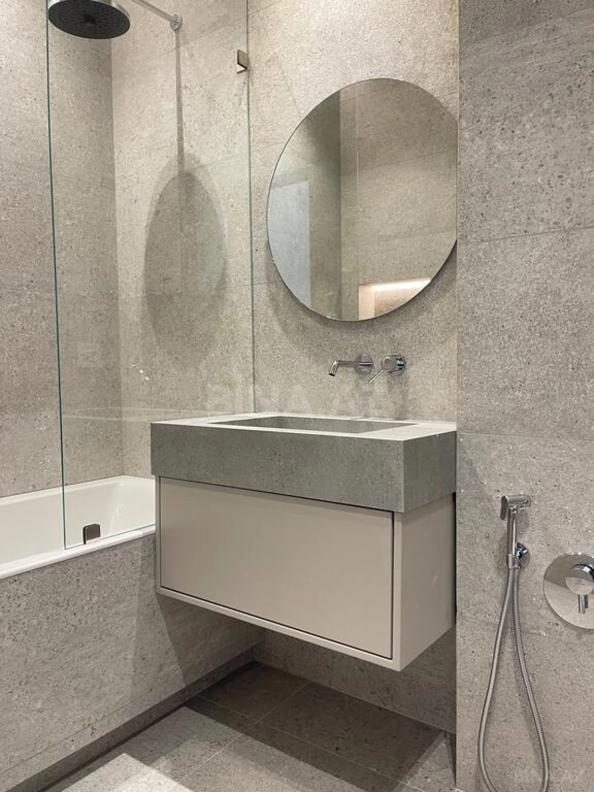 Kirayə verilir 3 otaqlı mənzil 120 m²