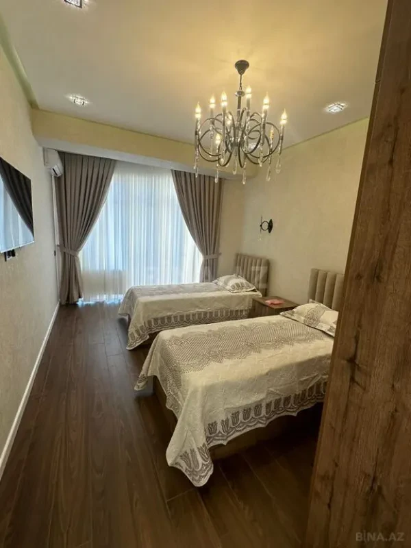 Kirayə verilir 3 otaqlı mənzil 120 m²