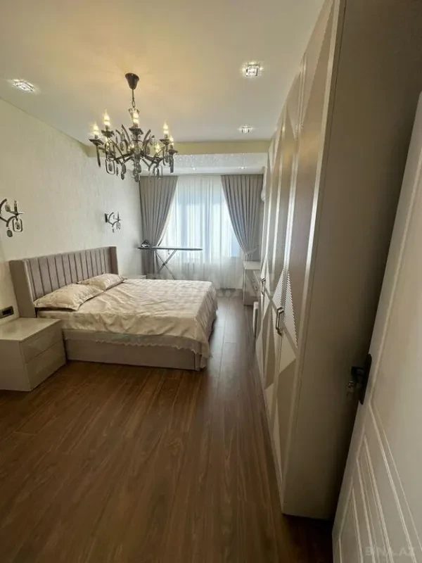 Kirayə verilir 3 otaqlı mənzil 120 m²