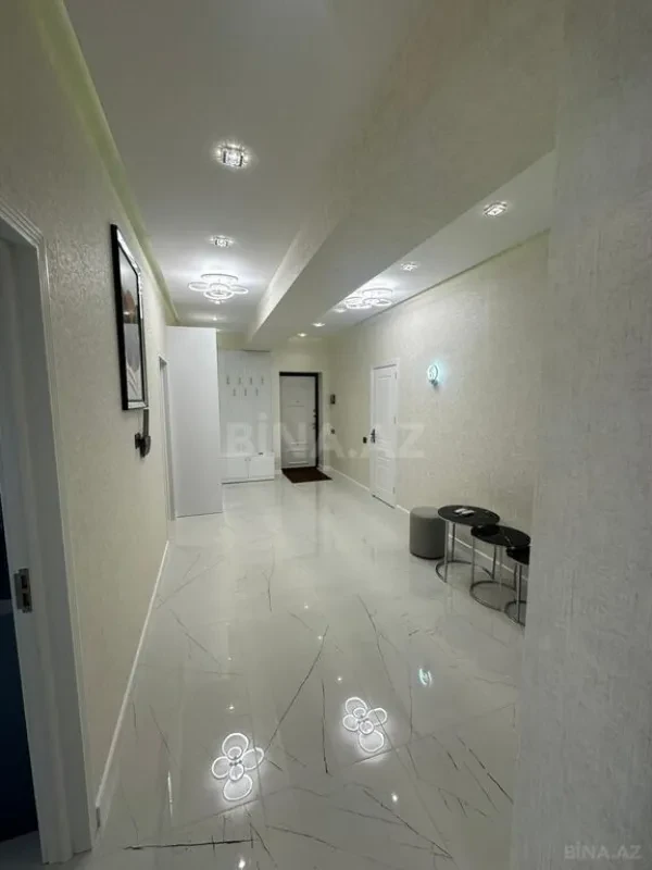 Kirayə verilir 3 otaqlı mənzil 120 m²