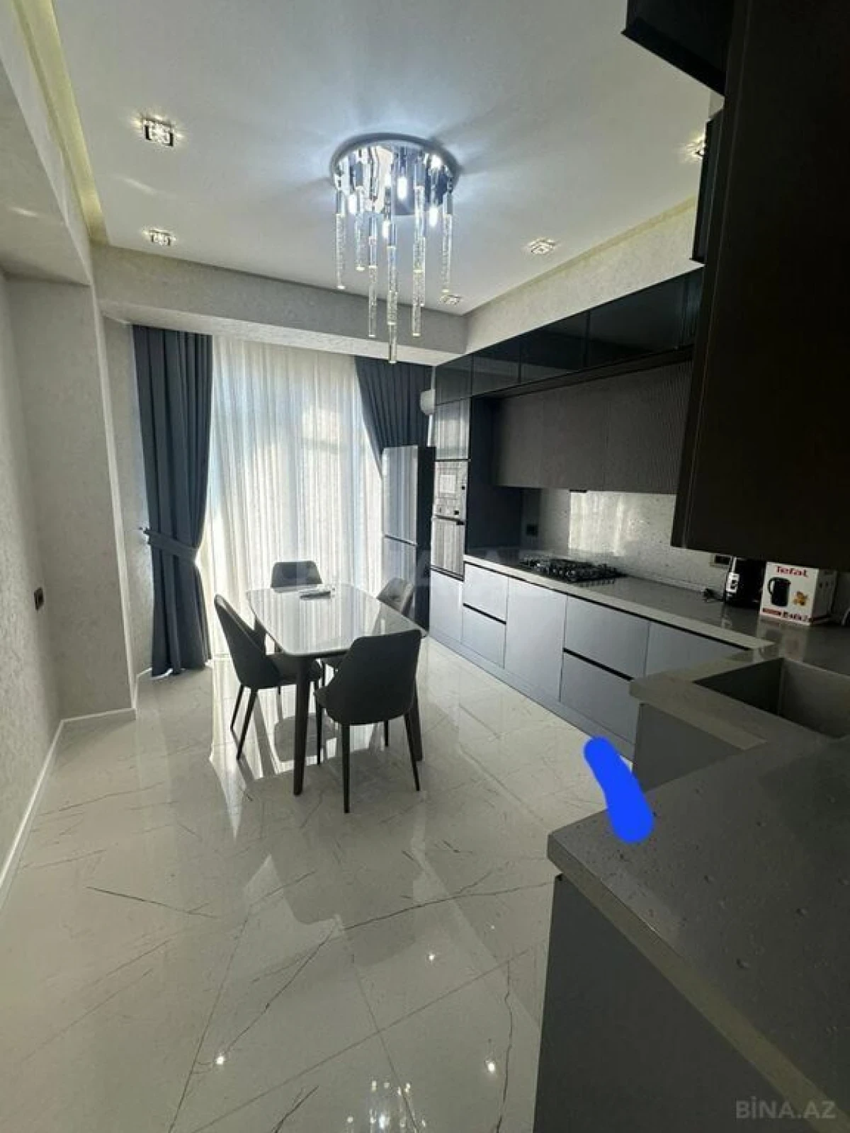 Kirayə verilir 3 otaqlı mənzil 120 m²
