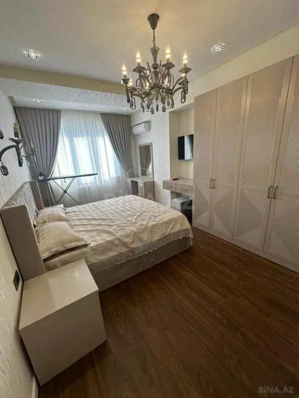 Kirayə verilir 3 otaqlı mənzil 120 m²