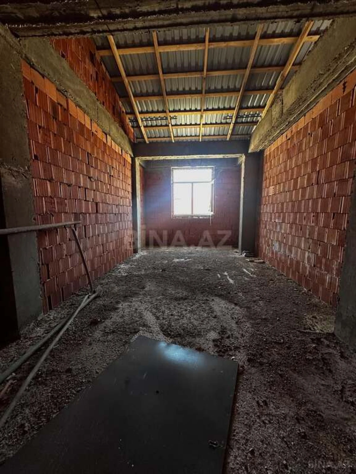 Satılır 1 otaqlı mənzil 54 m²