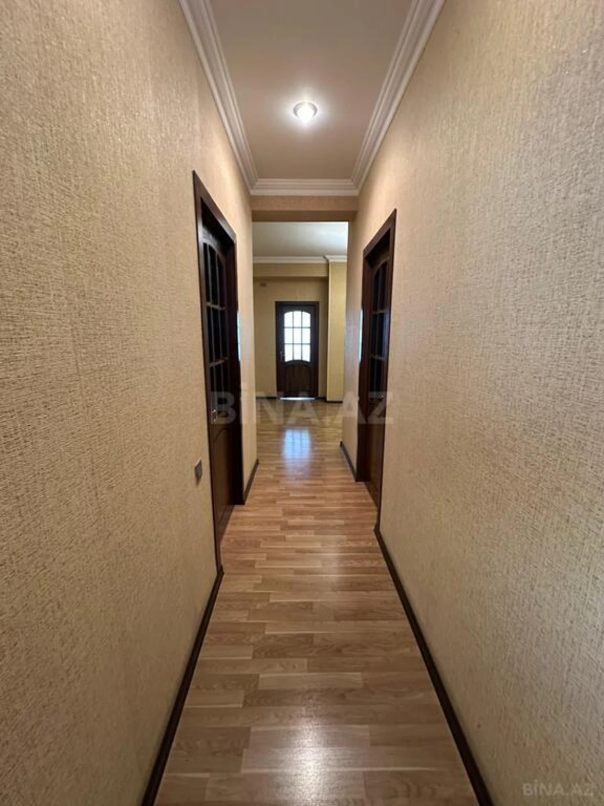 Satılır 3 otaqlı mənzil 150 m²